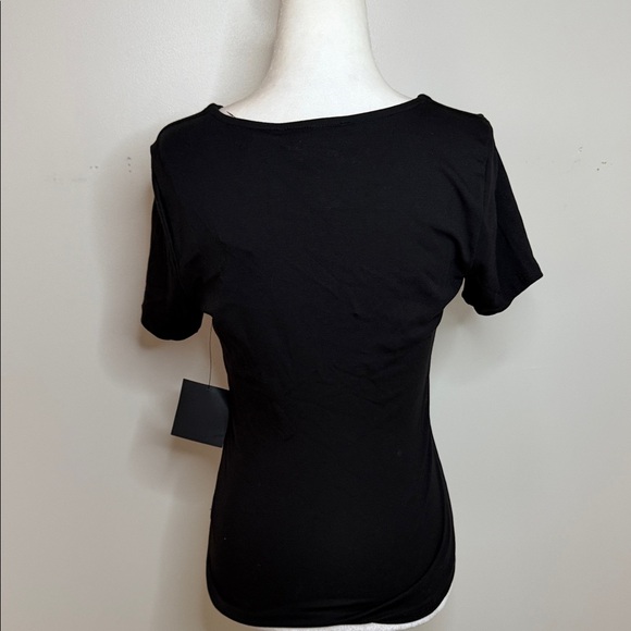 NWT Lulu's Classic Black Short Sleeve Tee size Large - Picture 10 of 11